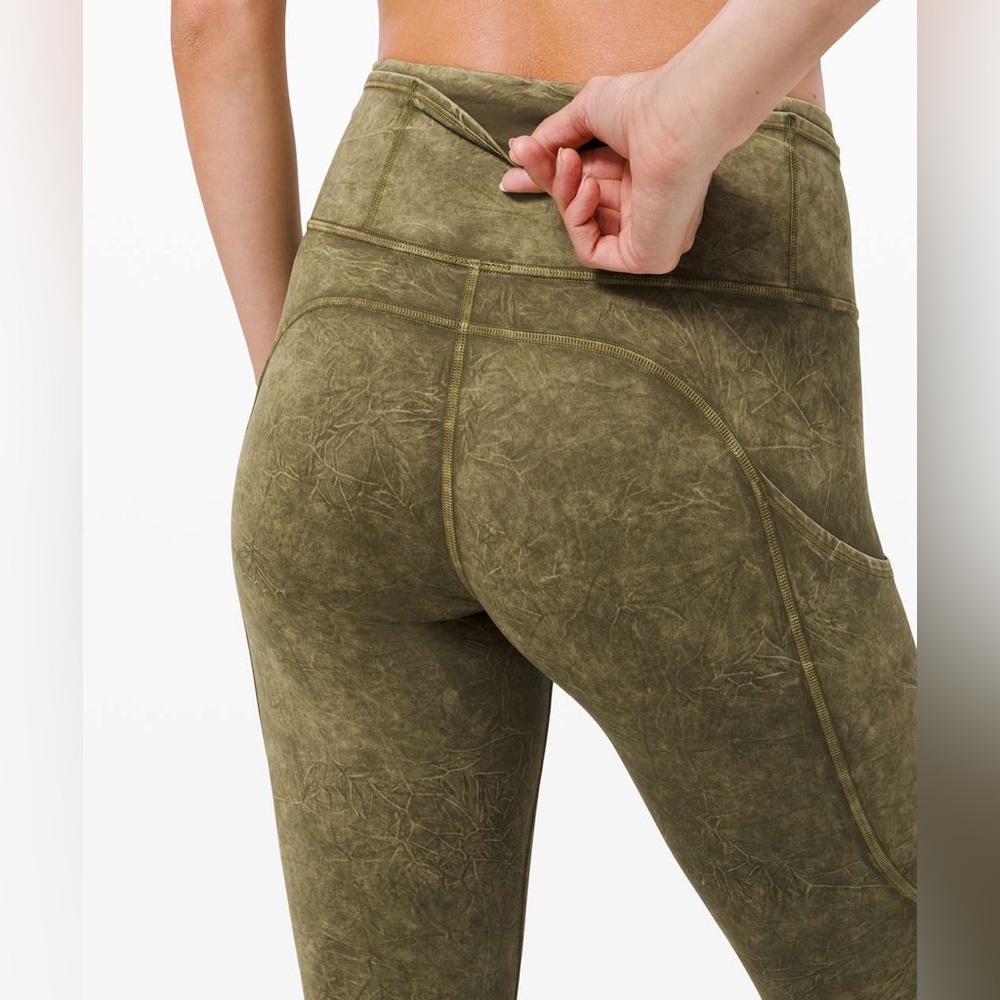 Lululemon Olive Green Women's Shorts - size 8 - Picture 3 of 10